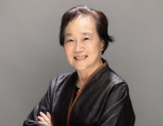 黃龐志英女士